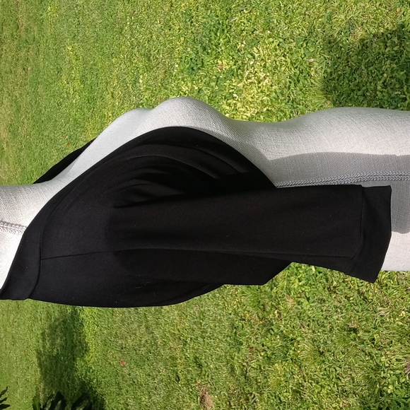 Short Jacket - Picture 2 of 4